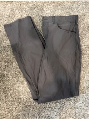 Men's Charcoal Gray Casual Pants